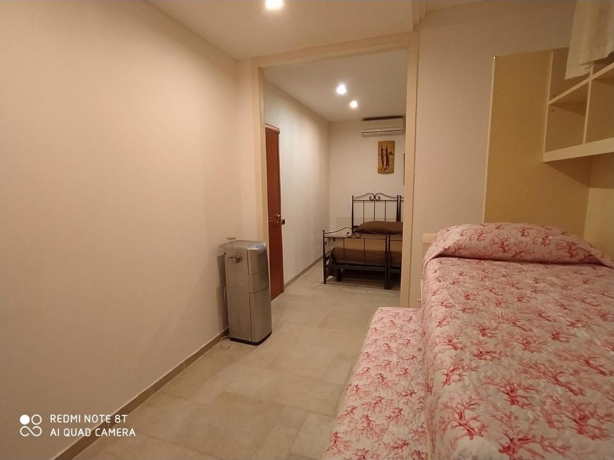 Bollicine Hotel Bari Kültér fotó